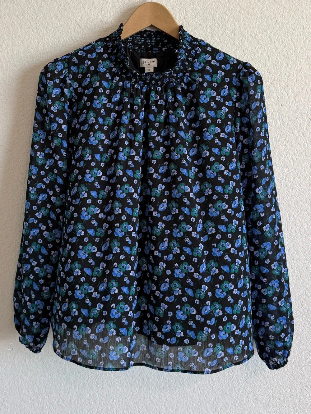 J Crew Black Floral Smocked Neck Long Sleeve Blouse Blue & Green Floral Size SM